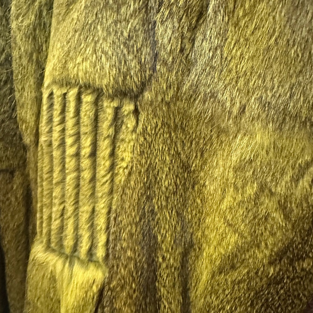 Chic Olive Vintage Fur Jacket - Picture 6 of 7